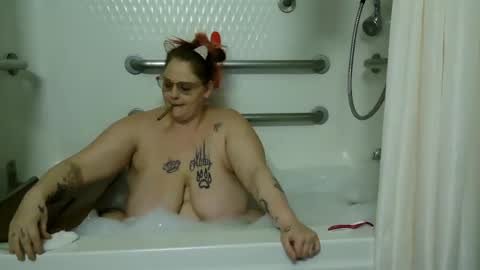 MysticLynn online show from 01/29/25, 11:20