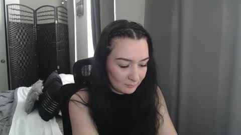 Snapshot of mysticmuse94 chatting on 02/18/25, 05:21 MysticMuse online show from 02/18/25, 05:21