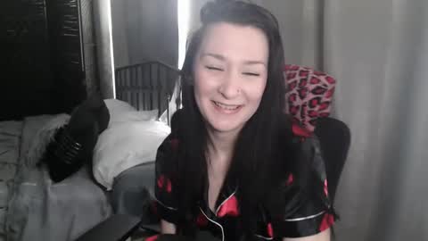 Snapshot of mysticmuse94 chatting on 03/07/25, 02:34 MysticMuse online show from 03/07/25, 02:34