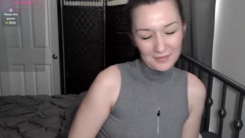 Snapshot of mysticmuse94 chatting on 03/12/25, 05:38 MysticMuse online show from 03/12/25, 05:38