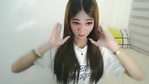 Snapshot of mysticofcum22 chatting on 05/26/26, 10:00 Krestine online show from 05/26/26, 10:00