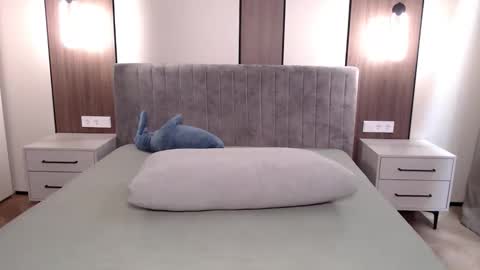 mysticsirenn online show from 11/08/25, 09:31