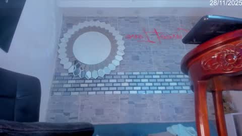          online show from 11/28/25, 08:11