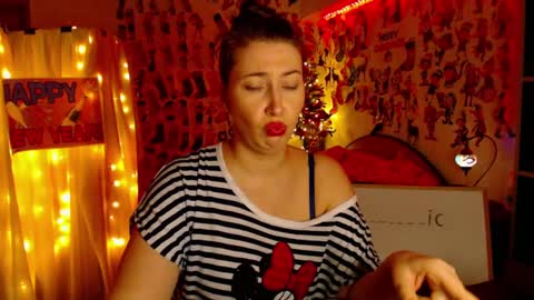 MystyDew online show from 01/28/25, 03:57