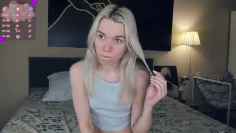 Olivia or just olive online show from 11/02/25, 07:49