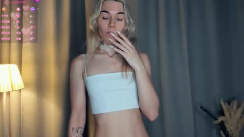 Olivia or just olive online show from 11/30/25, 07:07