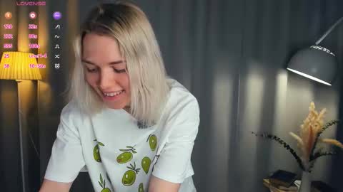 Olivia or just olive online show from 03/21/26, 07:28