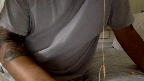 str8 dom alphaAsian Daddy type. sorry not bi or  curious but i dont judgediscrimenate. online show from 02/16/25, 08:55