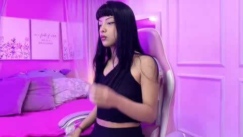 Snapshot of n0b_lela chatting on 02/23/26, 11:40 Lela online show from 02/23/26, 11:40