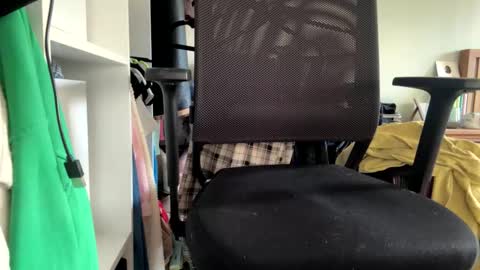 n0facen0case1 online show from 10/22/25, 03:45