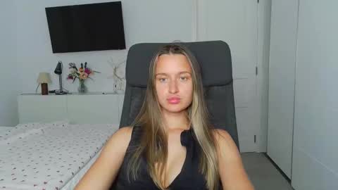 Eva online show from 10/28/25, 10:45