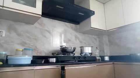 Snapshot of n298033 chatting on 03/25/26, 05:13 n298033 online show from 03/25/26, 05:13