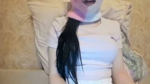 n33n33 online show from 02/13/26, 04:08