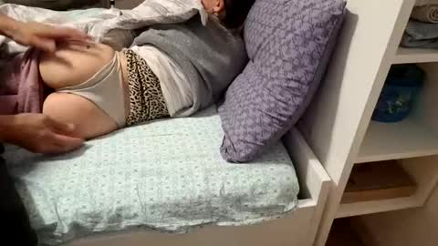 Snapshot of n55em chatting on 11/05/25, 06:52 n55emo online show from 11/05/25, 06:52