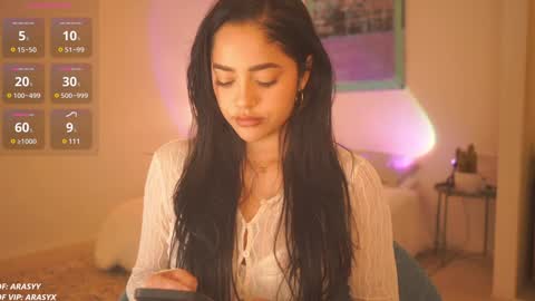 Snapshot of n_o_v_a chatting on 12/07/24, 06:15 Nova online show from 12/07/24, 06:15