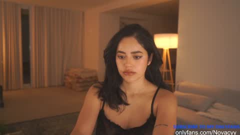 Snapshot of n_o_v_a chatting on 03/07/25, 03:40 Nova online show from 03/07/25, 03:40