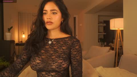 Snapshot of n_o_v_a chatting on 10/07/25, 08:39 Nova online show from 10/07/25, 08:39