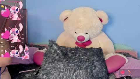 Snapshot of n_tiana chatting on 02/04/26, 04:18 Tiana online show from 02/04/26, 04:18