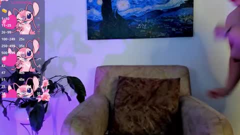 Snapshot of n_tiana chatting on 03/27/26, 04:40 Tiana online show from 03/27/26, 04:40