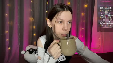 Snapshot of na_prikole_ chatting on 01/19/25, 06:43 Vanessa and Julia online show from 01/19/25, 06:43