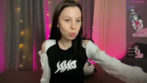 Snapshot of na_prikole_ chatting on 01/19/25, 09:45 Vanessa and Julia online show from 01/19/25, 09:45