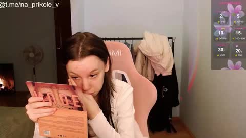 Snapshot of na_prikole_ chatting on 09/26/25, 07:07 Vanessa and Julia online show from 09/26/25, 07:07