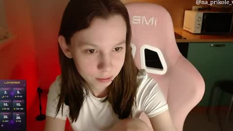 Snapshot of na_prikole_ chatting on 04/18/26, 07:58 Vanessa and Julia online show from 04/18/26, 07:58