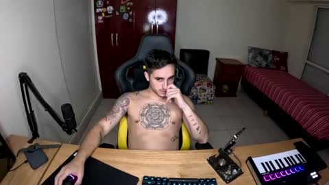 Snapshot of naaapu chatting on 03/10/25, 02:39 naaapu online show from 03/10/25, 02:39