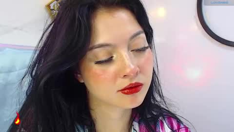 naamah_b online show from 02/06/25, 04:58