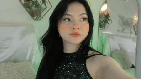 naamah_b online show from 09/16/25, 02:07