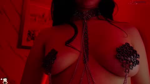 naamah_b online show from 10/07/25, 01:25