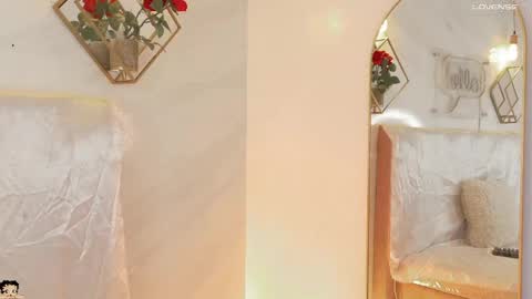 Snapshot of naamah_b chatting on 05/12/26, 02:25 naamah_b online show from 05/12/26, 02:25