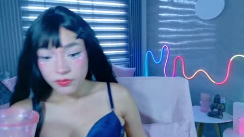 naaomi_cute online show from 10/16/25, 07:59