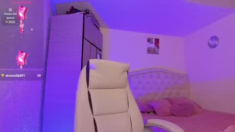 anny online show from 03/04/25, 08:38