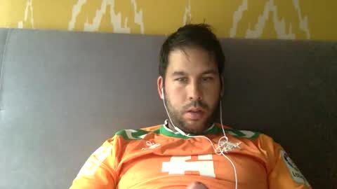Snapshot of nachosev chatting on 09/15/25, 11:10 jesussevilla online show from 09/15/25, 11:10