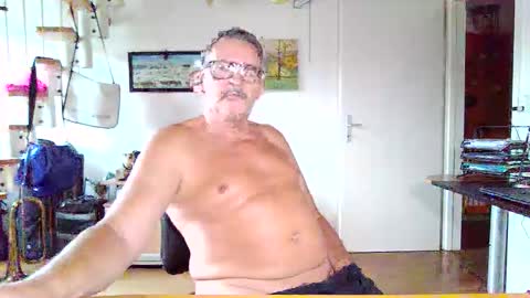 Mach mich heiss mit Token bis zum Orgasmus  online show from 09/24/25, 03:26