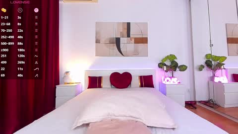 Snapshot of nadeen_ chatting on 03/27/26, 03:45 Nadia online show from 03/27/26, 03:45