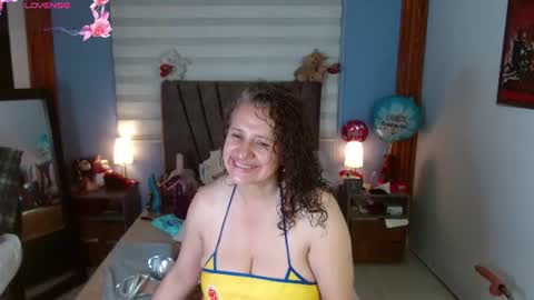 Snapshot of nadia_84 chatting on 06/18/26, 11:36 nadia_84 online show from 06/18/26, 11:36