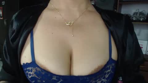 Nadia  online show from 02/16/25, 04:20