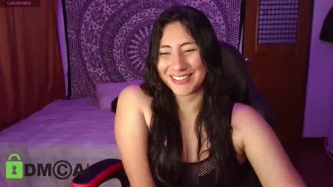 Snapshot of nadia_palmer chatting on 01/12/25, 01:00  Nadi  online show from 01/12/25, 01:00
