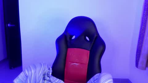 Snapshot of nadia_palmer chatting on 04/17/26, 01:52 Nadi online show from 04/17/26, 01:52