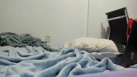 Nadia Clara online show from 12/01/25, 06:18