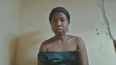 nadiasando online show from 12/16/25, 02:27