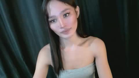 Snapshot of nadiestar chatting on 12/20/24, 01:58 nadiestar online show from 12/20/24, 01:58