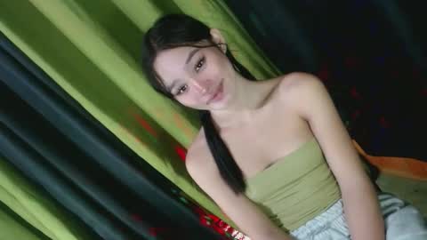 Snapshot of nadiestar chatting on 02/06/25, 10:00 nadiestar online show from 02/06/25, 10:00