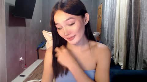 Snapshot of nadiestar chatting on 03/07/25, 10:35 nadiestar online show from 03/07/25, 10:35