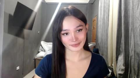 Snapshot of nadiestar chatting on 03/08/25, 10:54 nadiestar online show from 03/08/25, 10:54