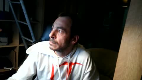 Mario online show from 02/09/25, 08:56