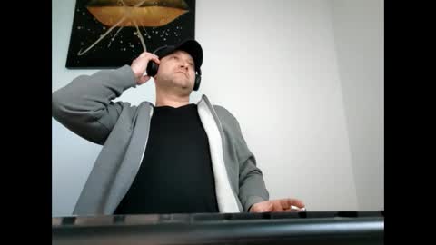 Nadir online show from 02/24/26, 06:11