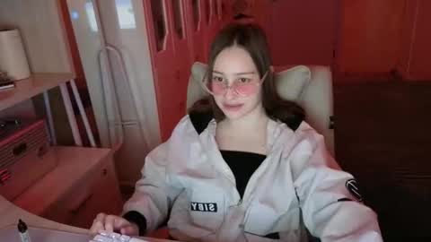 Snapshot of naebina chatting on 10/14/25, 08:26 naebina online show from 10/14/25, 08:26